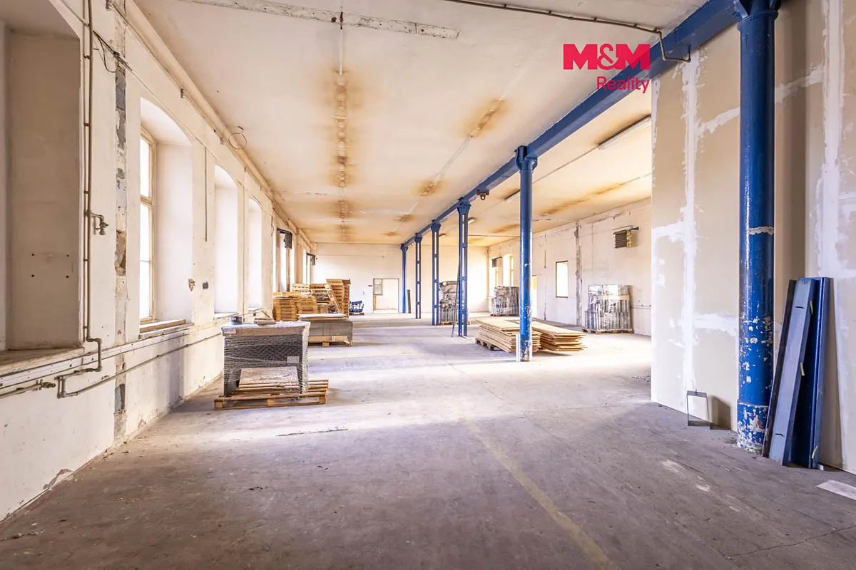 Pronájem výrobní haly, prostoru 800 m²